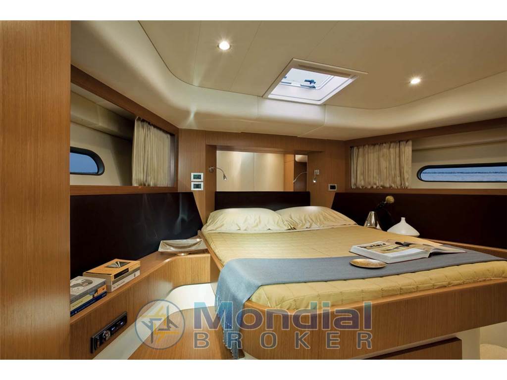 Ferretti Yachts Ferretti 592