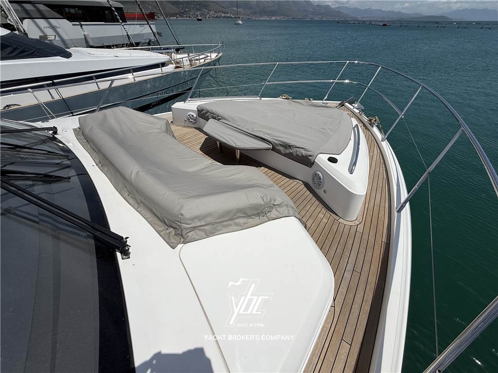 Princess Yachts V60