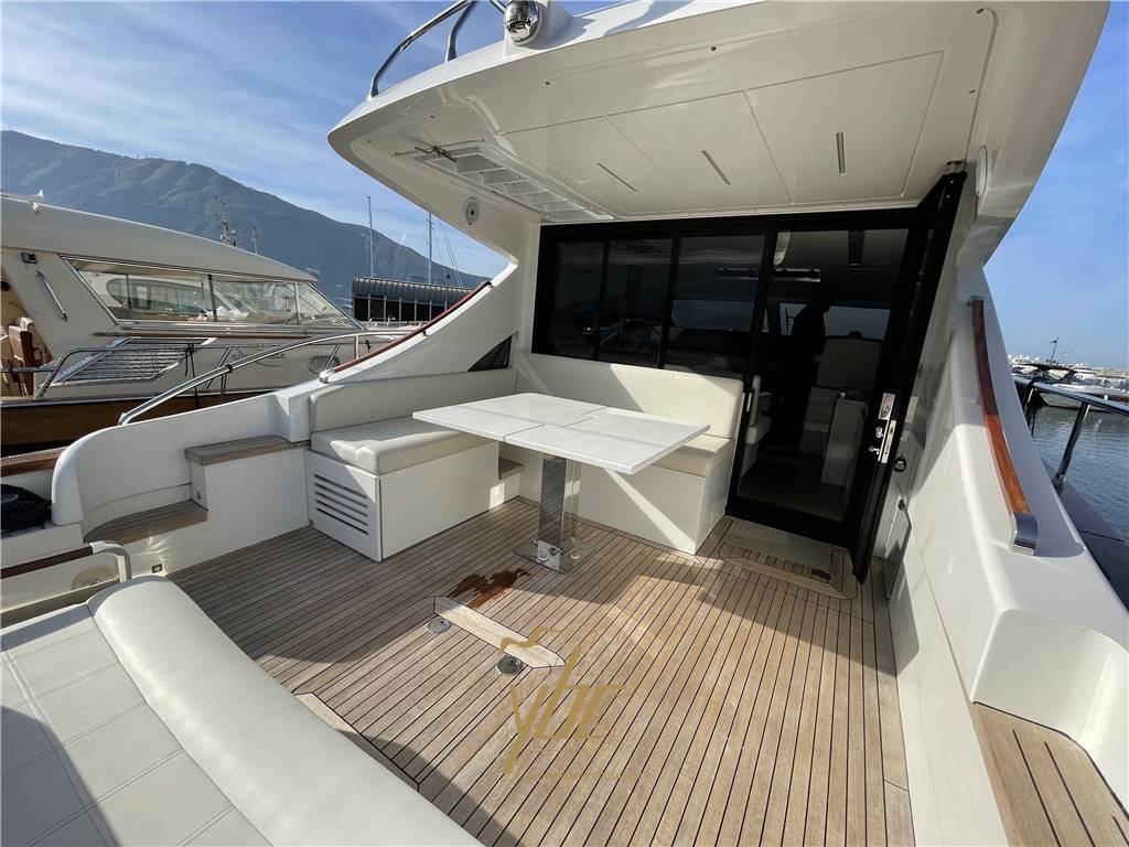 Austin Parker 48 Sundeck