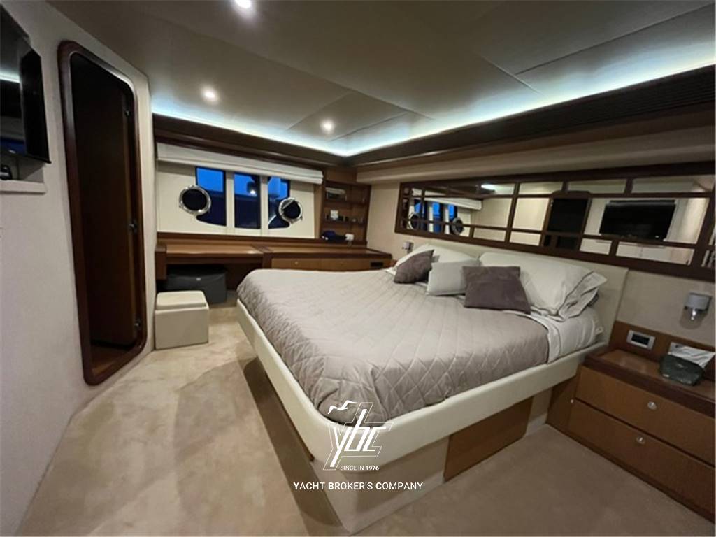 Ferretti Yachts 630