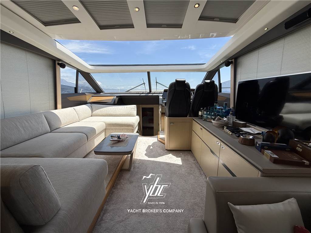 Princess Yachts V60
