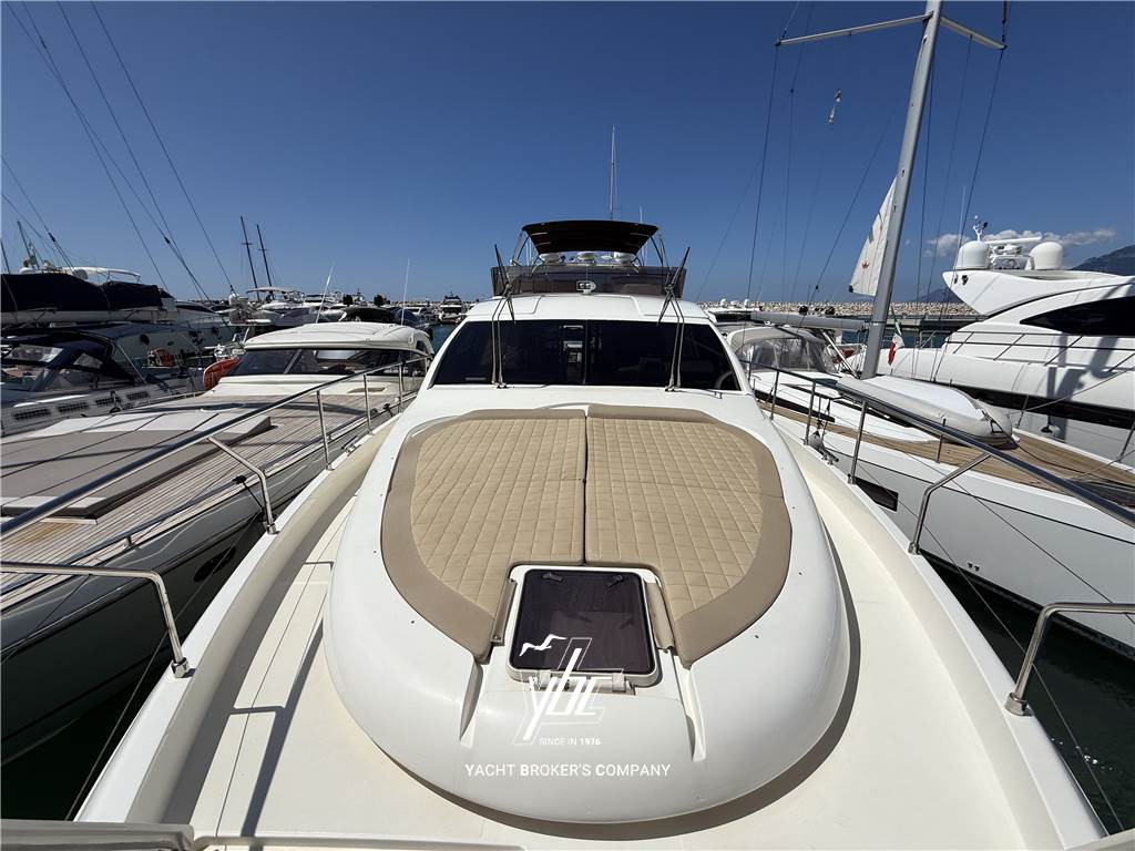 Ferretti Yachts 630
