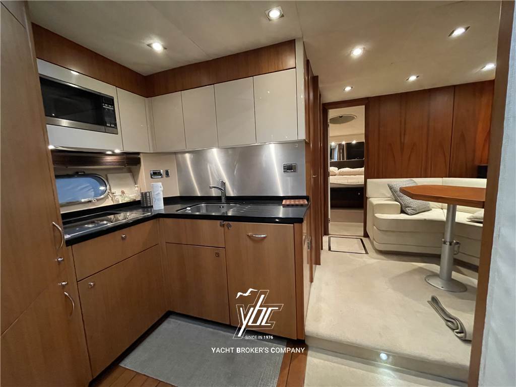 Sunseeker Yachts Predator 64