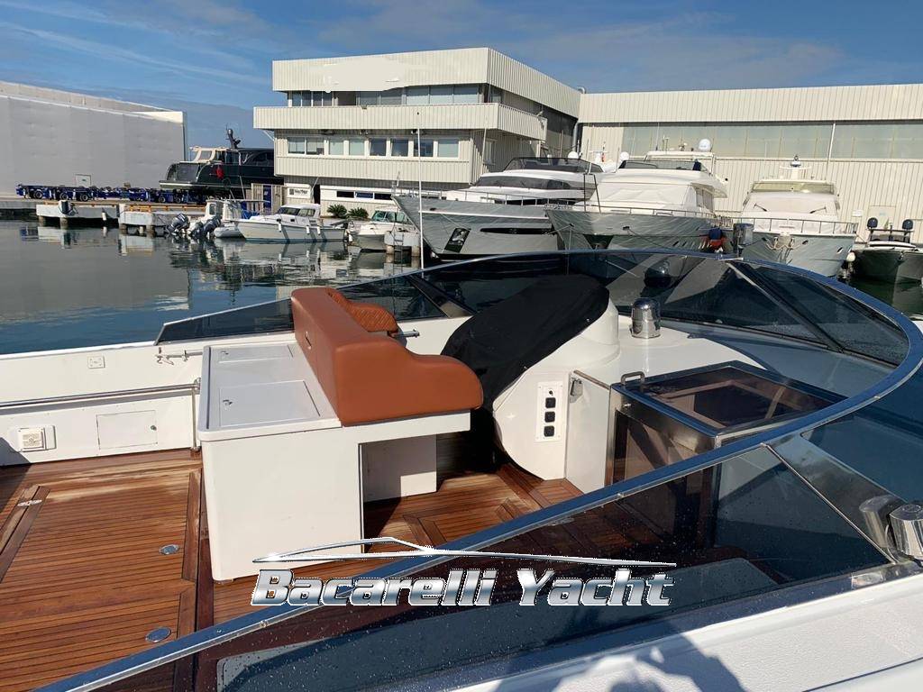 Magnum Marine 53 sport