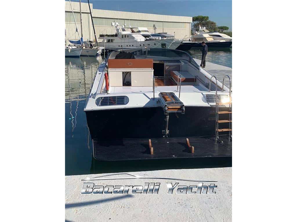 Magnum Marine 53 sport