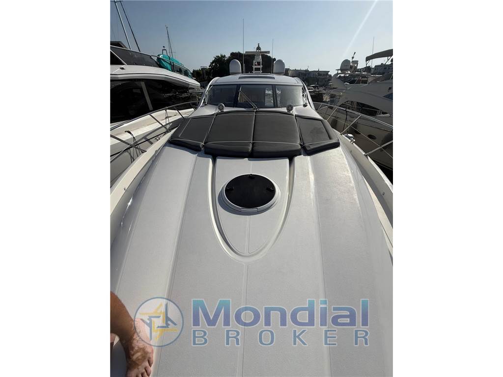 SUNSEEKER Sunseeker predator 62
