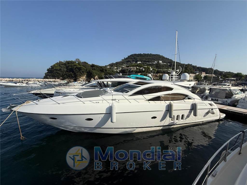 SUNSEEKER Sunseeker predator 62