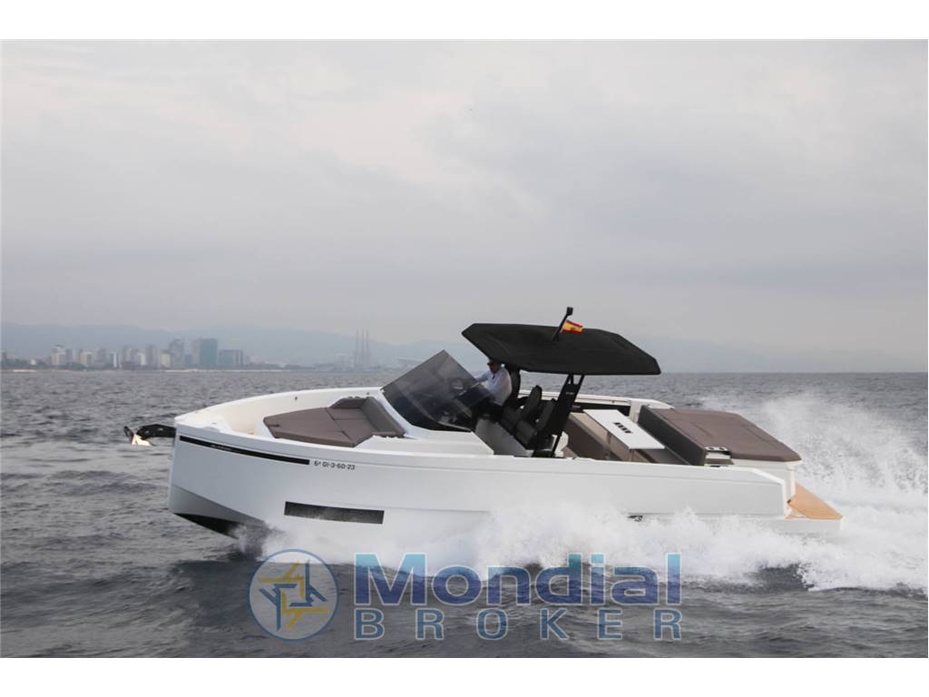 De Antonio Yachts D32
