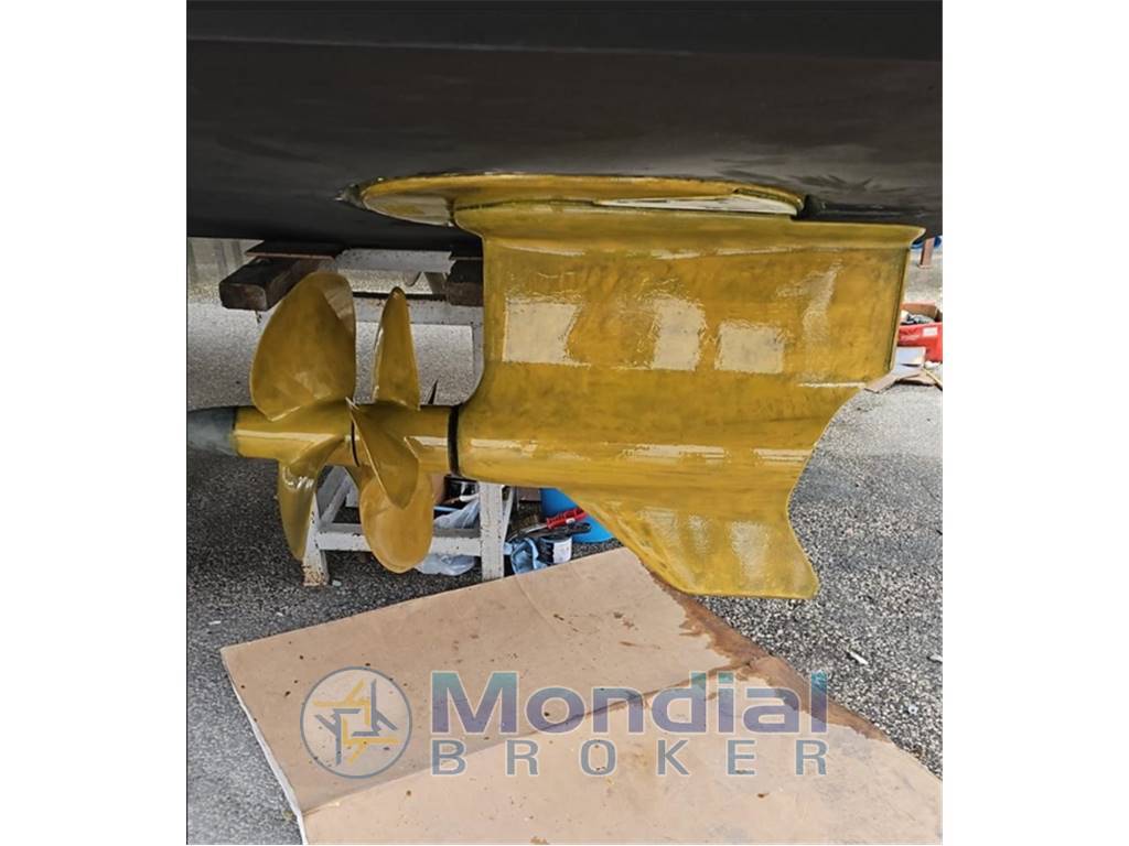 Absolute Yachts 47 HT