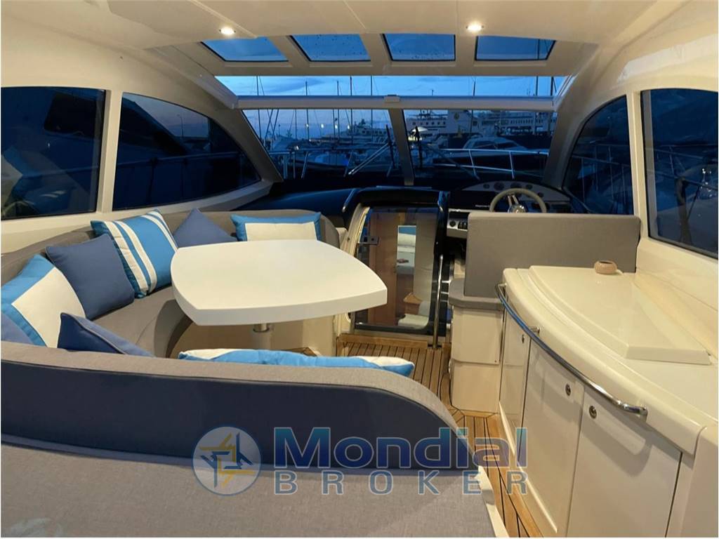 Absolute Yachts 47 HT