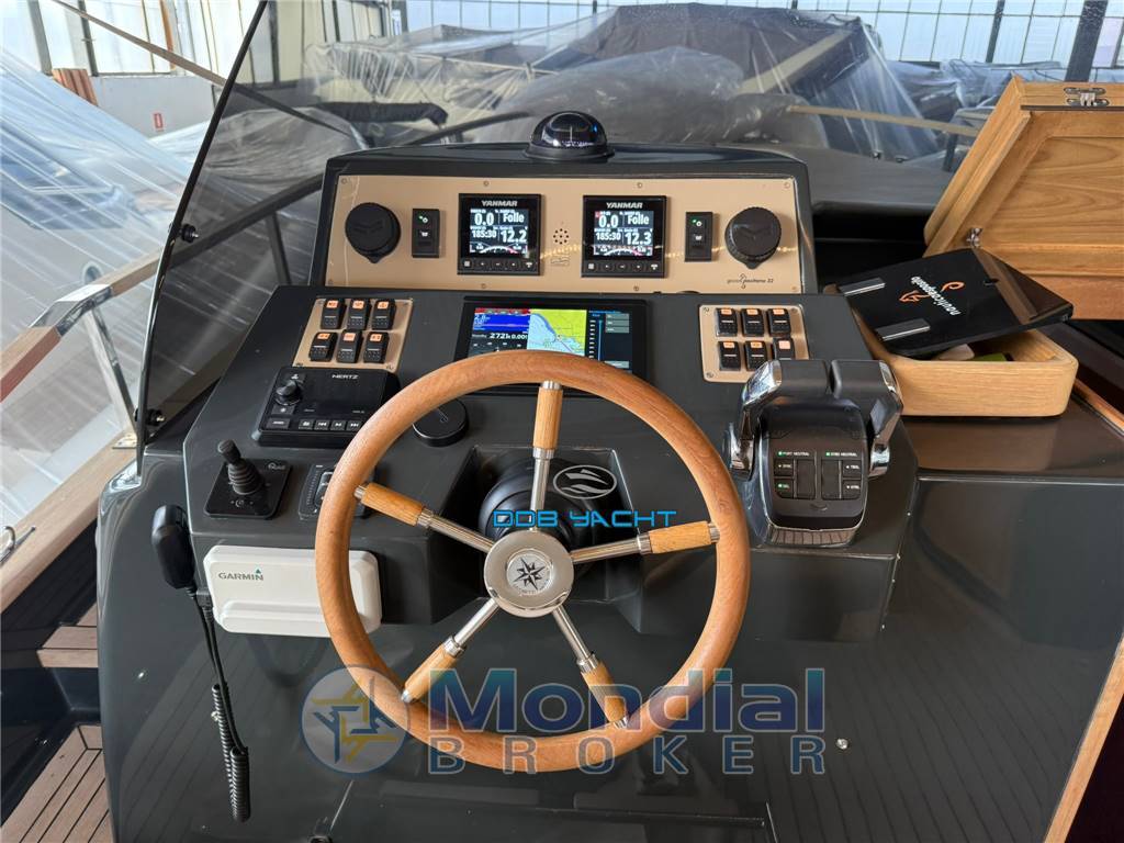 NAUTICA ESPOSITO POSITANO 32