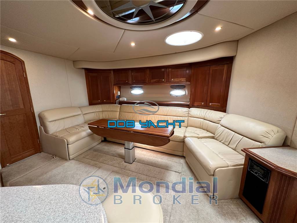 CRUISERS YACHT 5470 EXPRESS