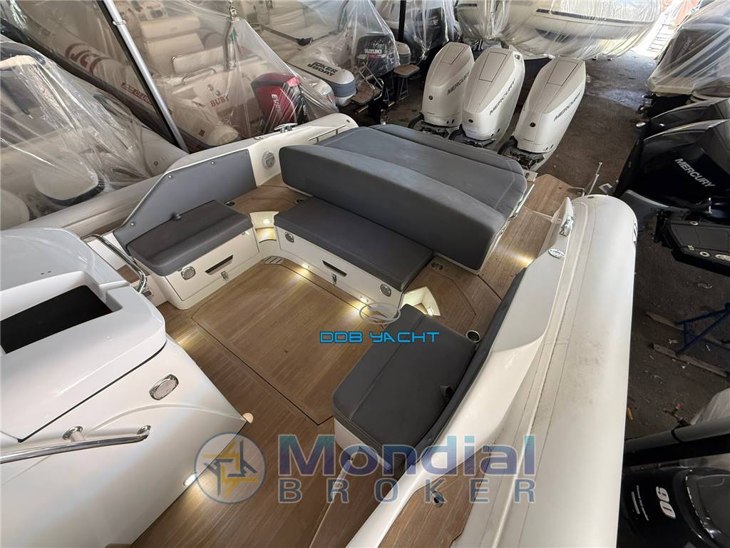 NUOVA JOLLY PRINCE 38 SPORT CABIN