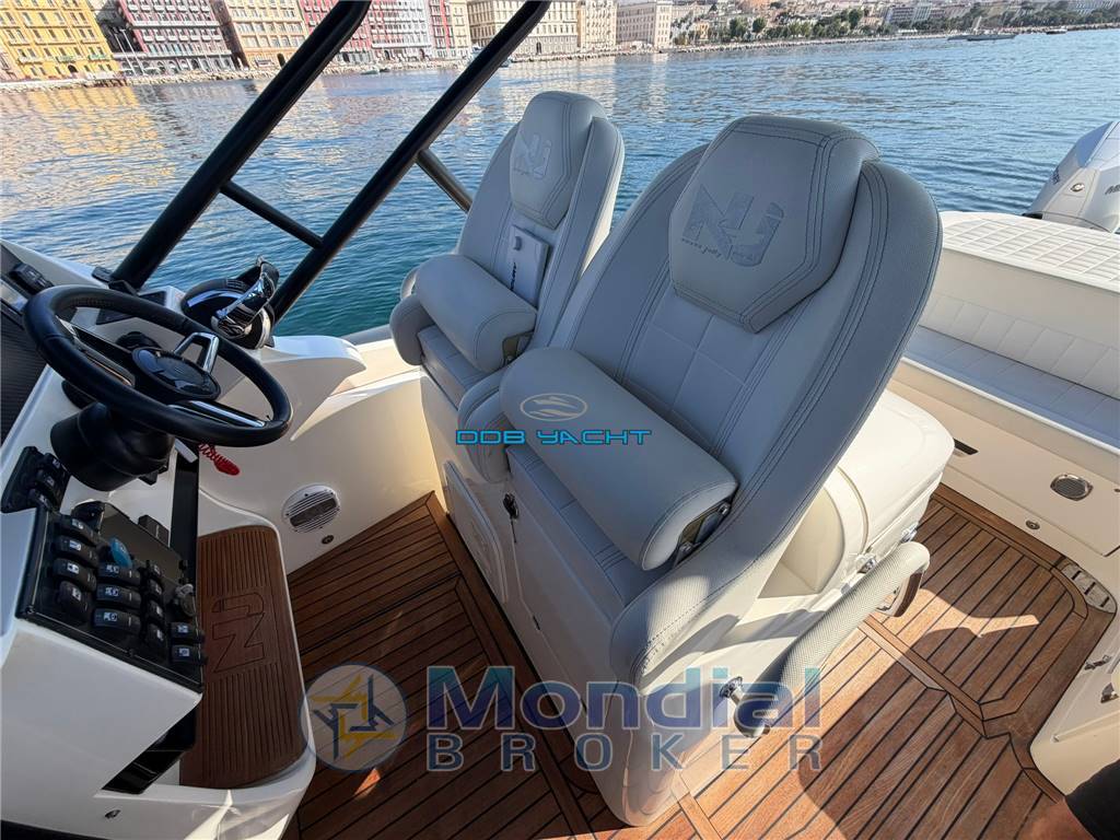 NUOVA JOLLY PRINCE 38 SPORT CABIN