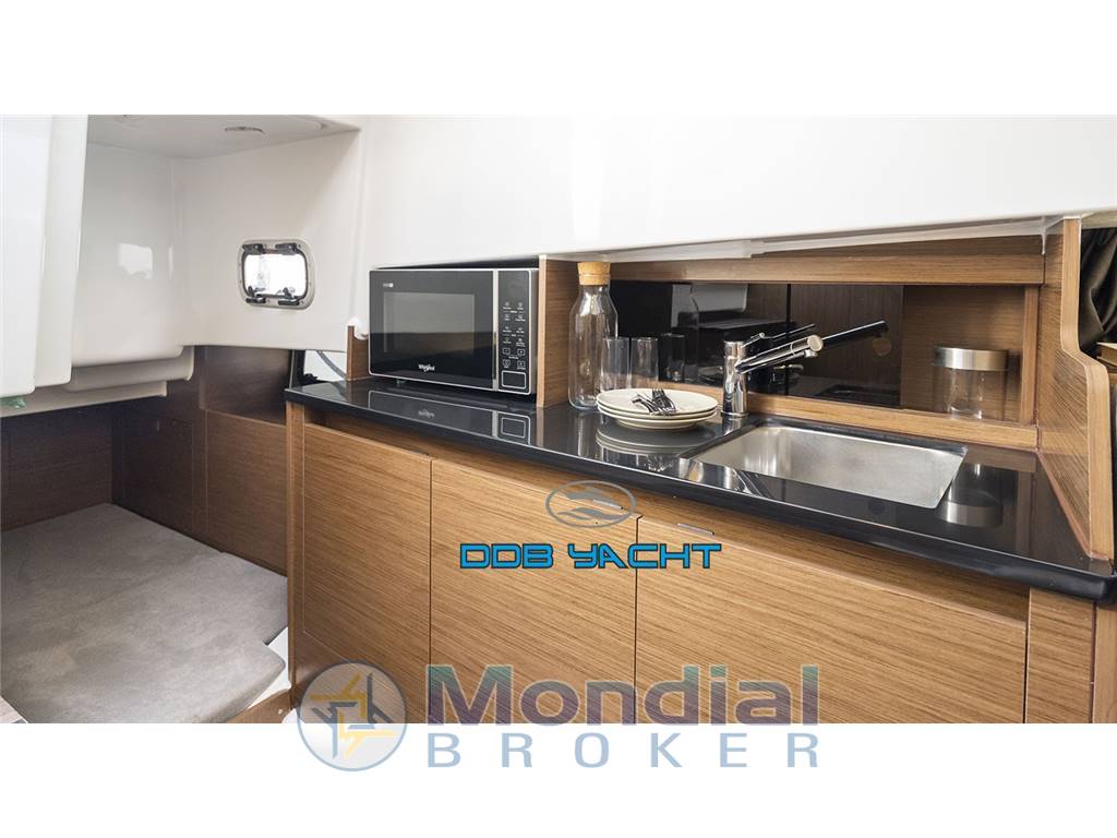 BENETEAU FLYER 9 SUNDECK