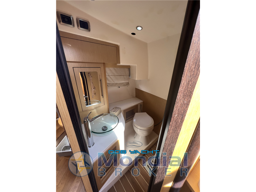 MANO' MARINE 37 GRAN SPORT