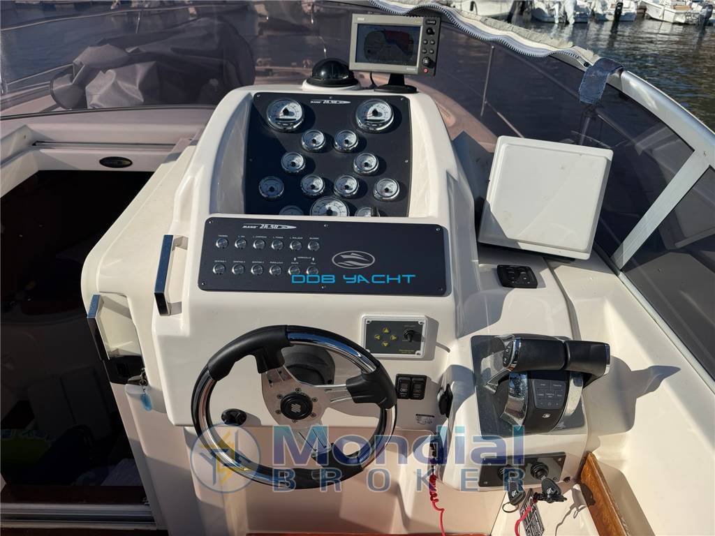 MANO' MARINE 26.50 CRUISER