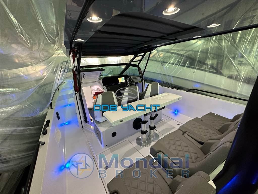 AXOPAR 37 SUN TOP BRABUS